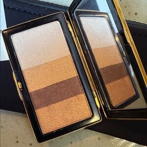 Victoria Beckham Eyeshadow in Silk + VB Bag